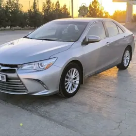 Toyota Camry 2017