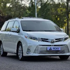 Toyota Sienna 2019