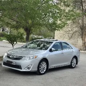 Toyota Camry 2013