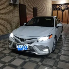 Toyota Camry 2020