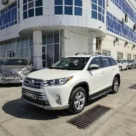 Toyota Highlander 2019