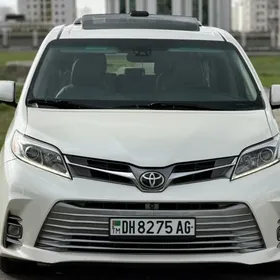 Toyota Sienna 2019