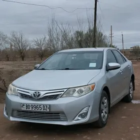 Toyota Camry 2012