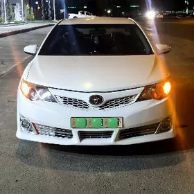 Toyota Camry 2012