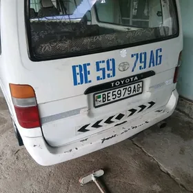 Toyota Hiace 1996