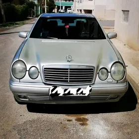 Mercedes-Benz E320 1998