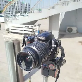 Nikon D5000