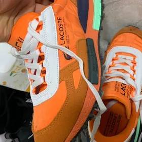Lacoste🟠