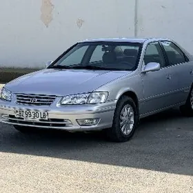 Toyota Camry 2001
