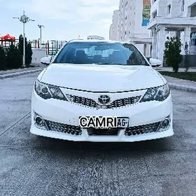 Toyota Camry 2013