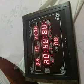 ЭЛЕКТРОННЫЙ ЧАСЫ