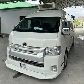 Toyota Hiace 2018