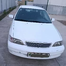 Toyota Corona 1998