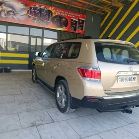 Toyota Highlander 2011