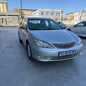 Toyota Camry 2005