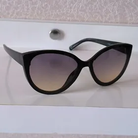 очки солнцезащитные