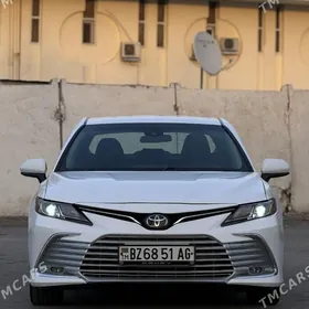 Toyota Camry 2021