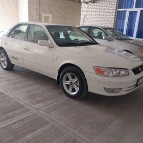 Toyota Camry 2000