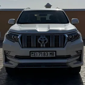 Toyota Land Cruiser Prado 2023
