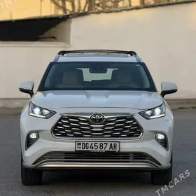 Toyota Highlander 2020