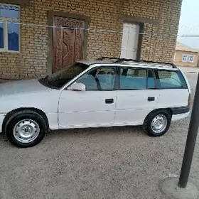 Opel Astra 1996