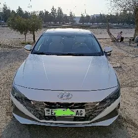 Hyundai Elantra 2021