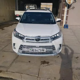 Toyota Highlander 2018