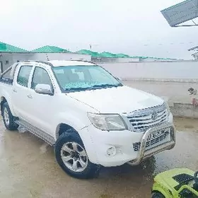 Toyota Hilux 2012