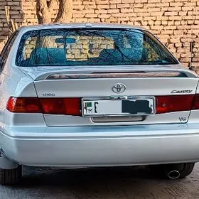Toyota Camry 2000