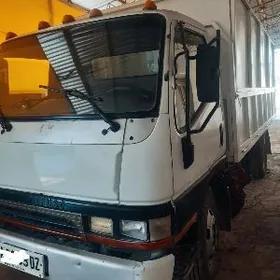 Mitsubishi Canter 2002