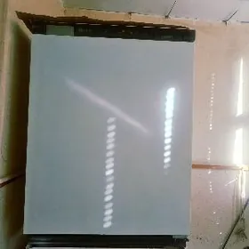 Морозилка и Холодильник