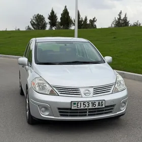 Nissan Versa 2010
