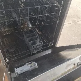 Gap yuwyan maşyn ,пасудомойка