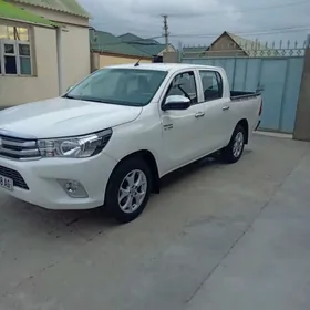 Toyota Hilux 2020