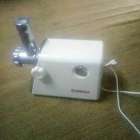 et uweýän    мясо  рубка