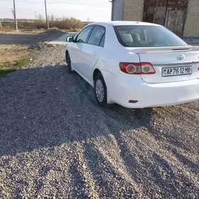Toyota Corolla 2013