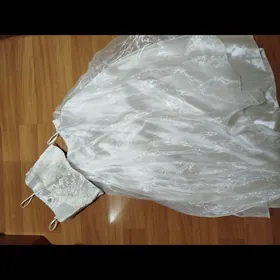 koynek çaga üçin. Платья наряд