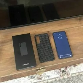 Samsung S24 8/256 GB 2-SIM