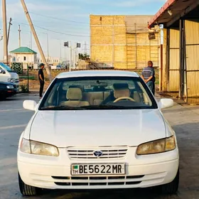 Toyota Camry 1998