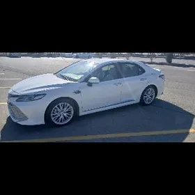 Toyota Camry Hybrid 2020