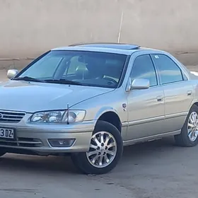 Toyota Camry 2001