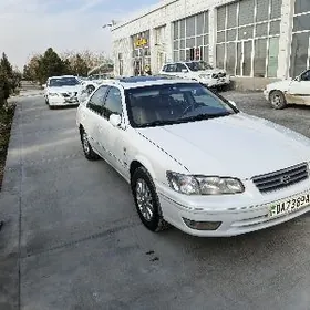 Toyota Camry 2001