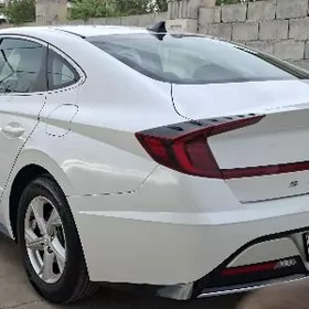 Hyundai Sonata 2022