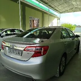 Toyota Camry 2014