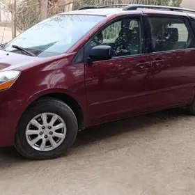 Toyota Sienna 2008