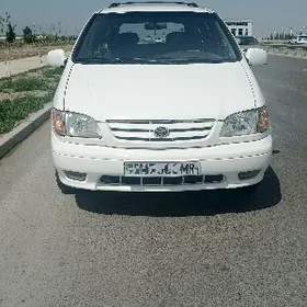 Toyota Sienna 2002