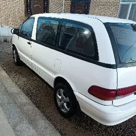 Toyota Previa 1991