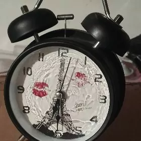 ЧАСЫ   БУДИЛЬНИК