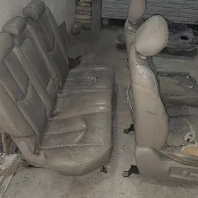 RX 300 salon sidenýa