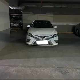 Toyota Camry 2018
